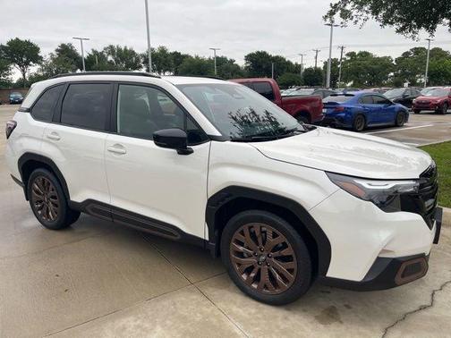 Crystal White Pearl 2025 Subaru Forester Sport