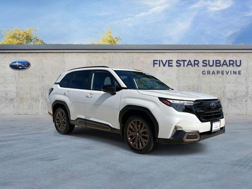 Crystal White Pearl 2025 Subaru Forester Sport