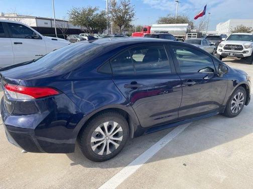 2022 Toyota Corolla Hybrid LE