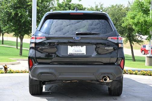 Crystal Black Silica 2026 Subaru Forester Touring