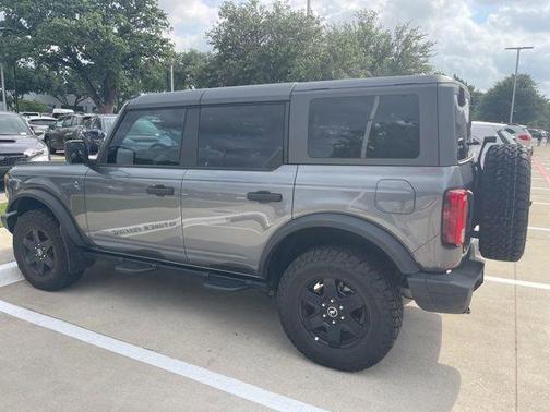 Gray Metallic 2024 Ford Bronco Black Diamond