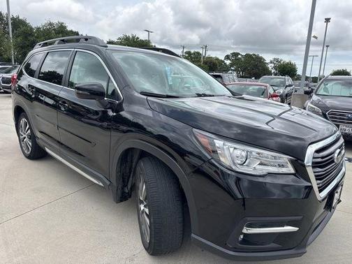 Crystal Black Silica 2022 Subaru Ascent Limited 7-Passenger