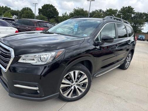 Crystal Black Silica 2022 Subaru Ascent Limited 7-Passenger