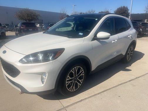 2020 Ford Escape SEL