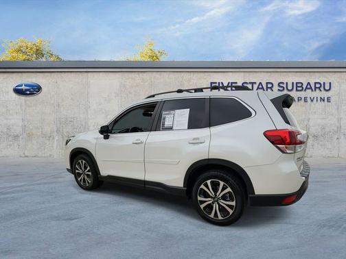 Crystal White Pearl 2020 Subaru Forester Limited
