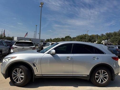 2011 INFINITI FX35 Base
