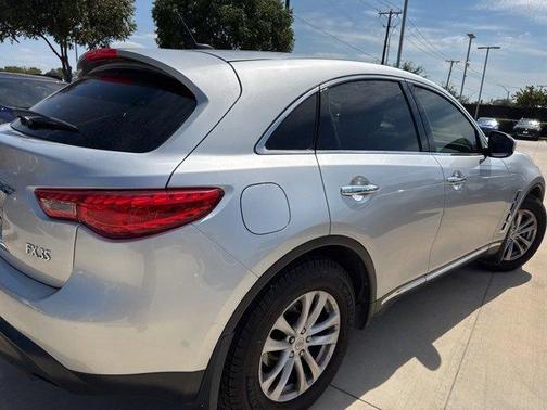 2011 INFINITI FX35 Base