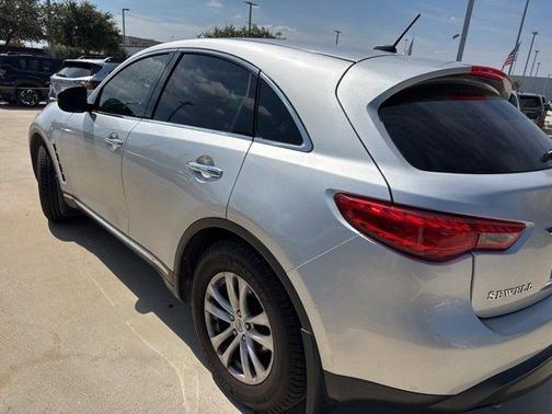 2011 INFINITI FX35 Base