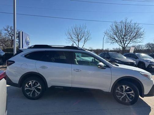 2022 Subaru Outback Touring