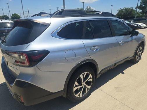 Ice Silver Metallic 2021 Subaru Outback Limited