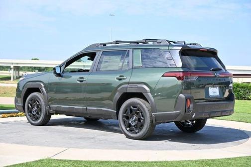 Deep Emerald Green 2026 Subaru Outback Limited