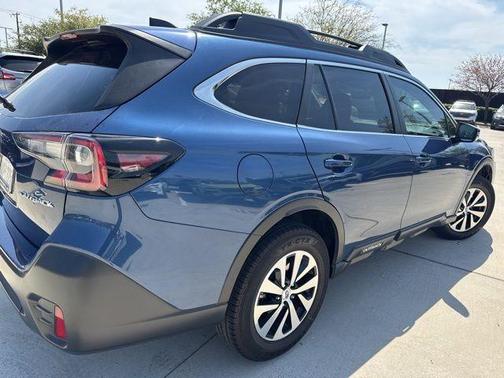 Abyss Blue Pearl 2022 Subaru Outback Premium