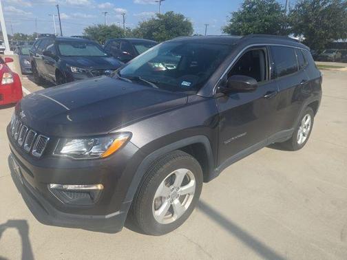 Granite Crystal Clearcoat Metallic 2018 Jeep Compass Latitude