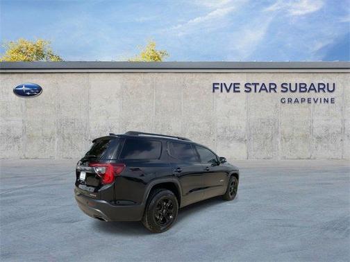 2022 GMC Acadia AT4