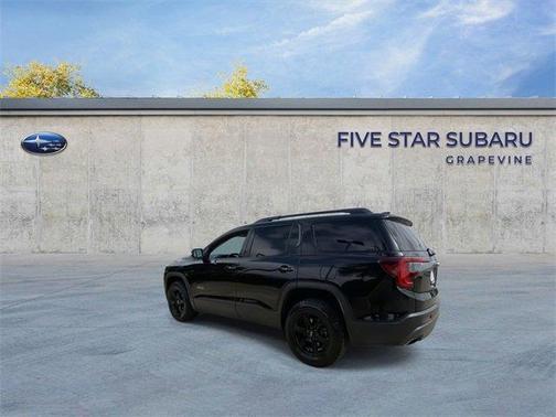 2022 GMC Acadia AT4