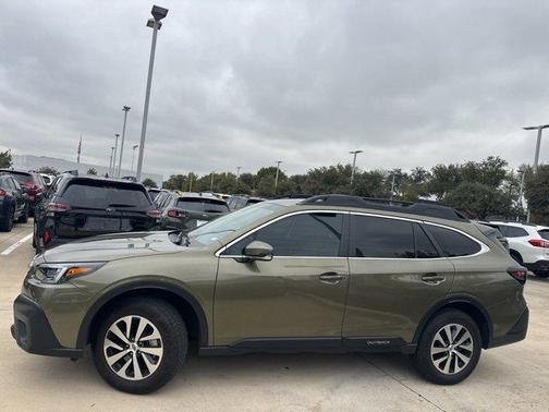 2022 Subaru Outback Premium