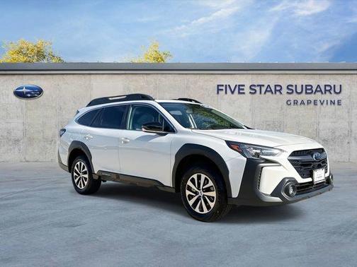 Crystal White Pearl 2025 Subaru Outback Premium
