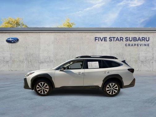 Crystal White Pearl 2025 Subaru Outback Premium