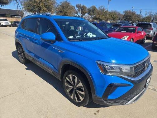 2024 Volkswagen Taos 1.5T SE