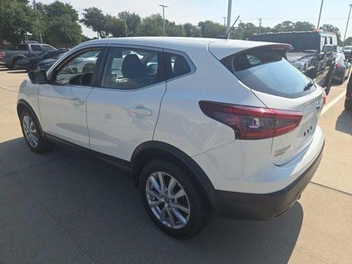 2022 Nissan Rogue Sport S