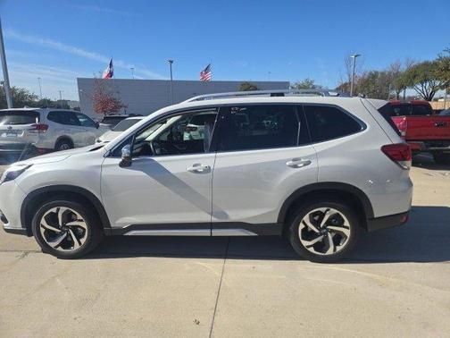 2023 Subaru Forester Touring