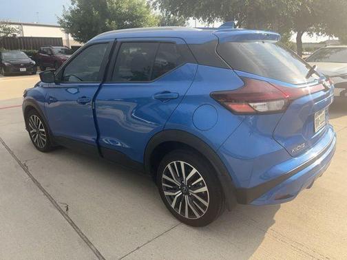 Electric Blue Metallic 2022 Nissan Kicks SV