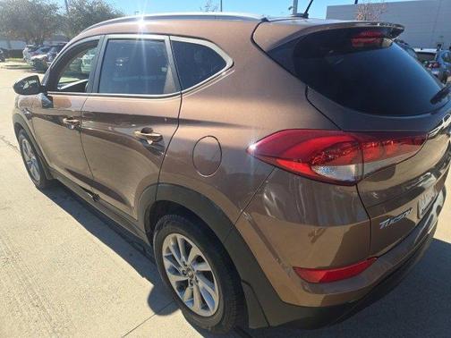 2016 Hyundai TUCSON SE