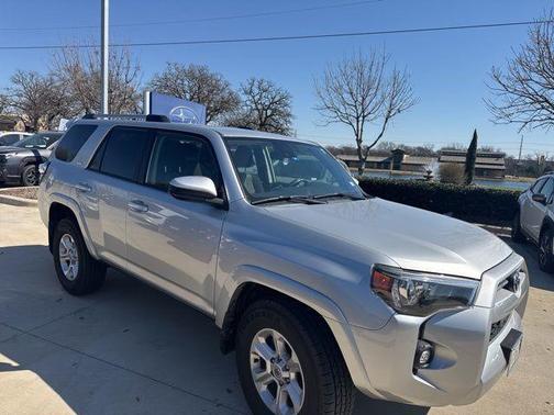 2024 Toyota 4Runner SR5