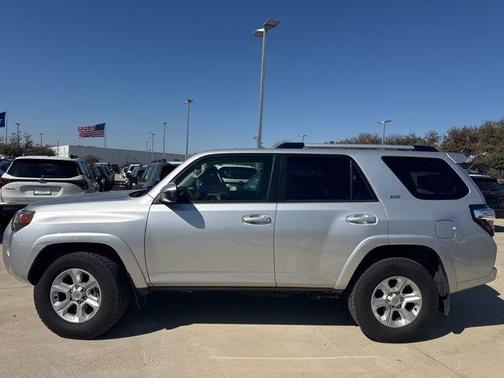 2024 Toyota 4Runner SR5