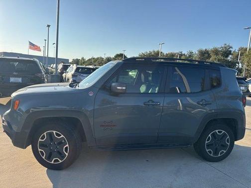 2016 Jeep Renegade Trailhawk