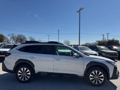 2025 Subaru Outback Touring XT