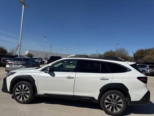 2025 Subaru Outback Touring XT