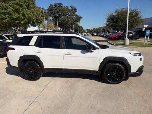 Crystal White Pearl 2026 Subaru Outback Limited