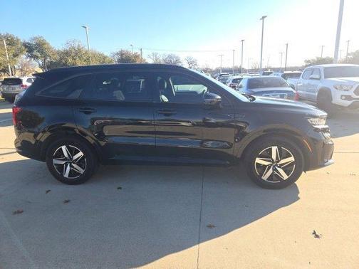 2023 Kia Sorento S