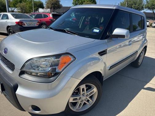 2010 Kia Soul +