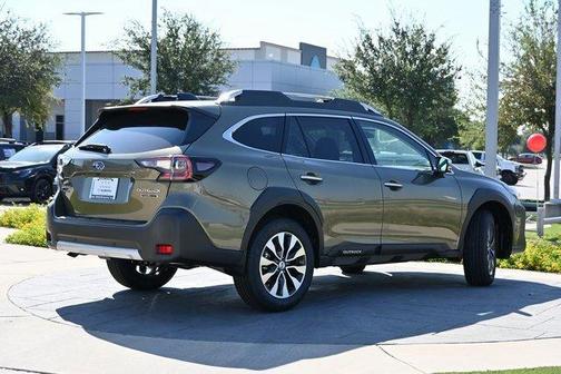 2025 Subaru Outback Touring