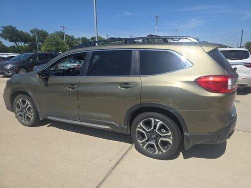 Autumn Green Metallic 2025 Subaru Ascent Limited