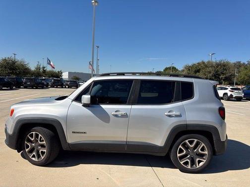 Glacier Metallic 2015 Jeep Renegade Latitude