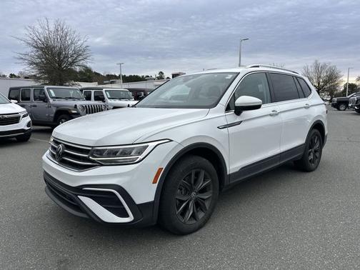 2022 Volkswagen Tiguan 2.0T SE