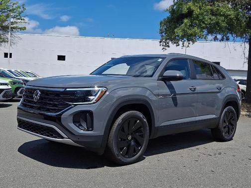 Pure Gray 2026 Volkswagen Atlas Cross Sport 2.0T SE W/TECHNOLOGY