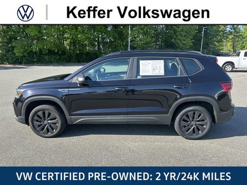 Deep Black Pearl Effect 2023 Volkswagen Taos 1.5T S