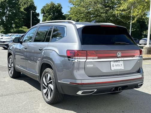 Platinum Gray Metallic 2024 Volkswagen Atlas 2.0T SEL
