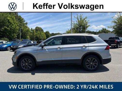 Pyrite Silver Metallic 2023 Volkswagen Tiguan 2.0T SE
