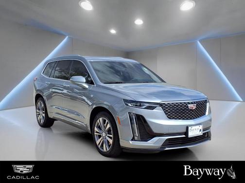 2025 Cadillac XT6 Premium Luxury FWD