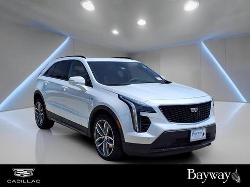 Crystal White Tri-Coat 2022 Cadillac XT4 Sport