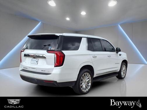 2021 GMC Yukon SLT