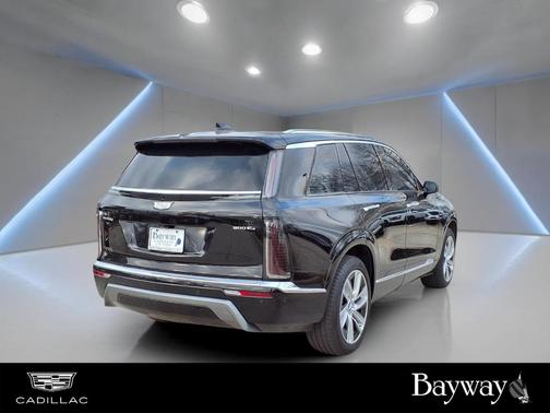 2026 Cadillac VISTIQ Luxury