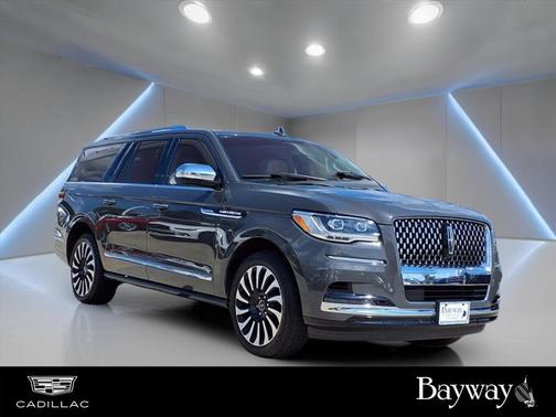 2022 Lincoln Navigator L Black Label