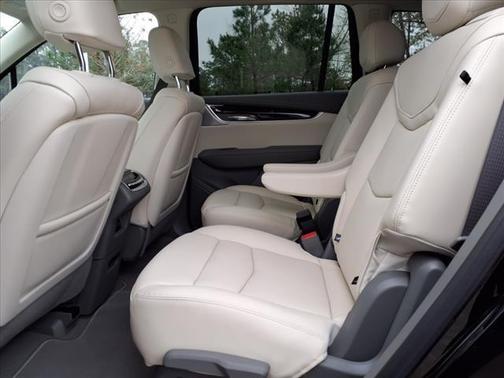 2025 Cadillac XT6 Premium Luxury FWD