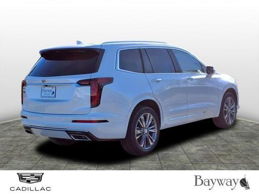 2025 Cadillac XT6 Premium Luxury FWD